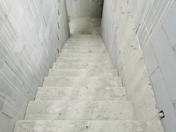 Step Pouring in Sterling